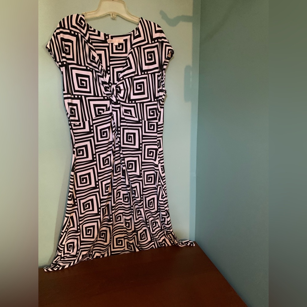 Comfortable dress from Cleo.